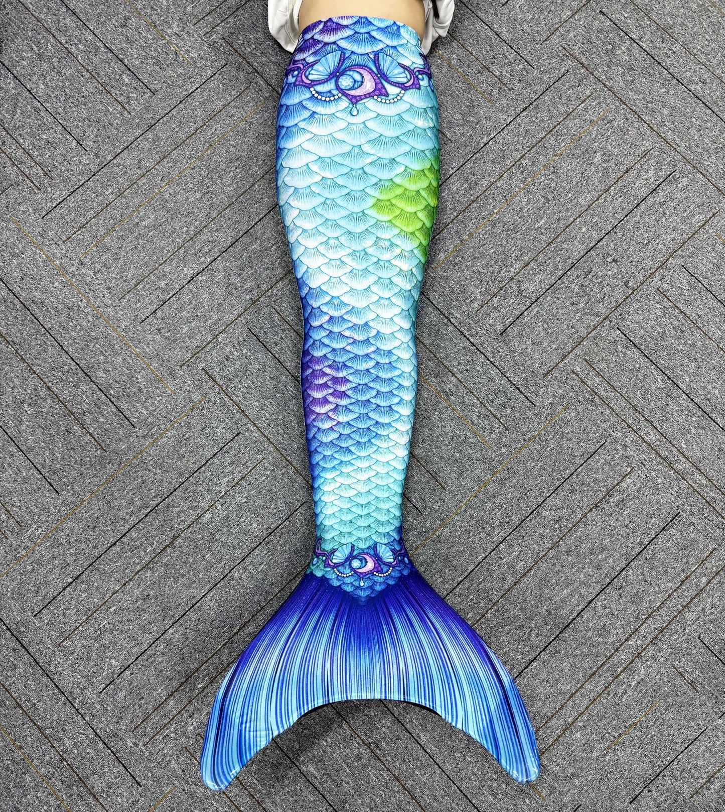 Sapphire Siren-Mermaid tail for kids